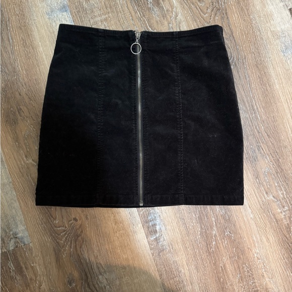 Forever 21 Dresses & Skirts - Forever 21 Black Corduroy Mini Skirt